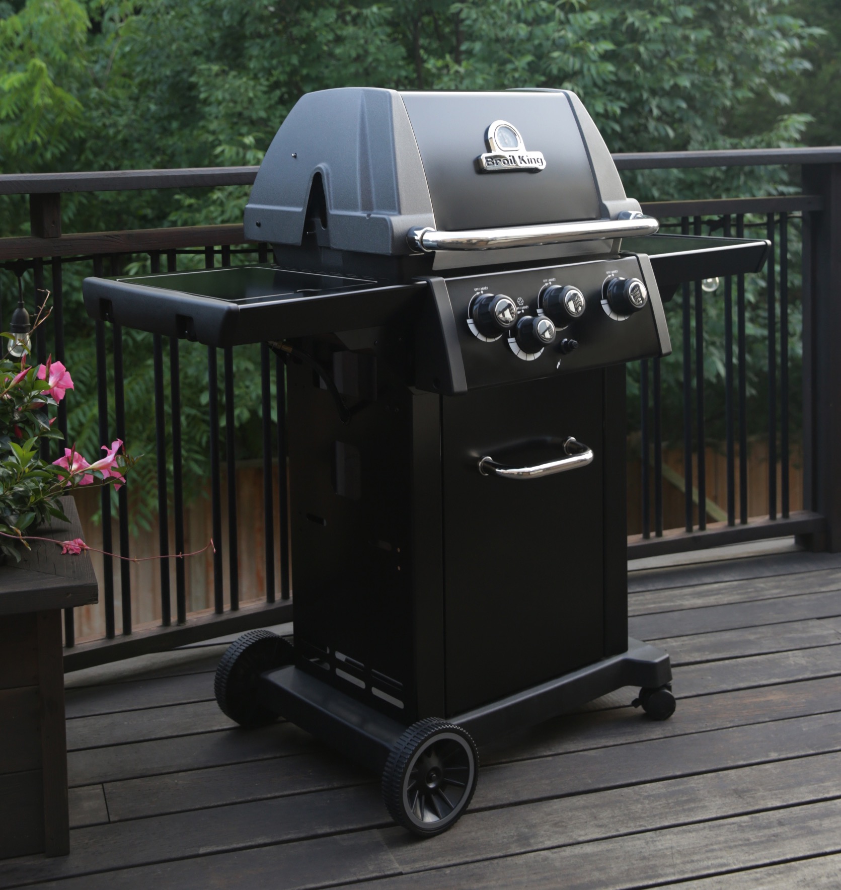 Газовый гриль Broil King Royal 340 Shadow